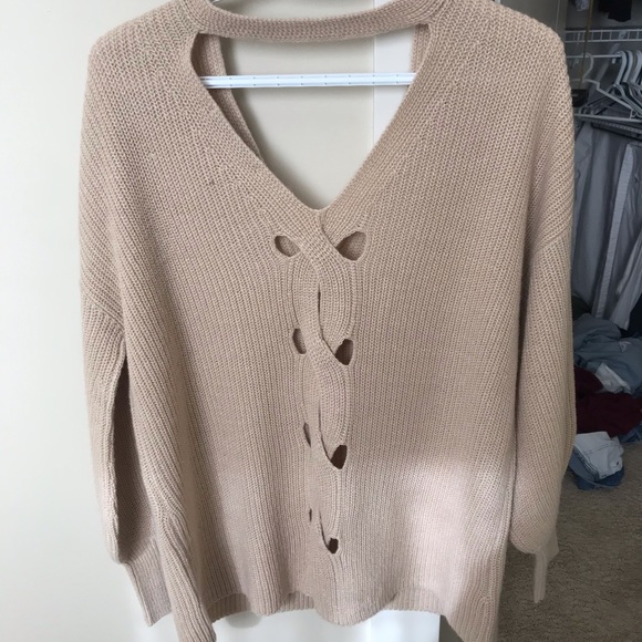Sweater with back cutouts - Picture 2 of 3